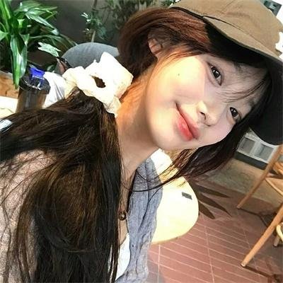 然后,她找到了我